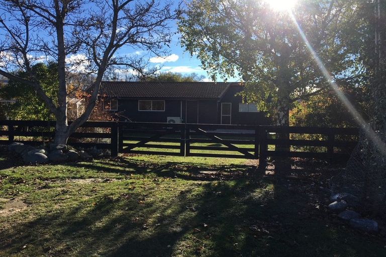 Photo of property in 19 Omarama Avenue, Omarama, 9412