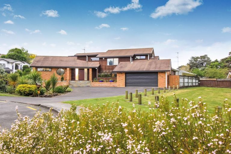 Photo of property in 6 Khaleel Place, Henderson, Auckland, 0612