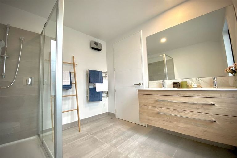 Photo of property in 49 Forfar Street, St Albans, Christchurch, 8014