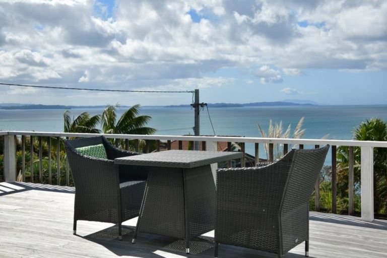 Photo of property in 98 Vipond Road, Stanmore Bay, Whangaparaoa, 0932