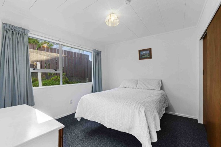 Photo of property in 20 Kenmore Street, Westown, New Plymouth, 4310
