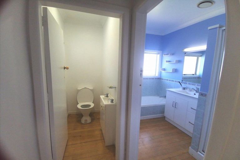 Photo of property in 2 Kelvyn Grove, Manurewa, Auckland, 2102