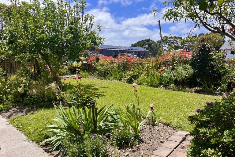 Photo of property in 151a Tasman Road, Otaki, 5512