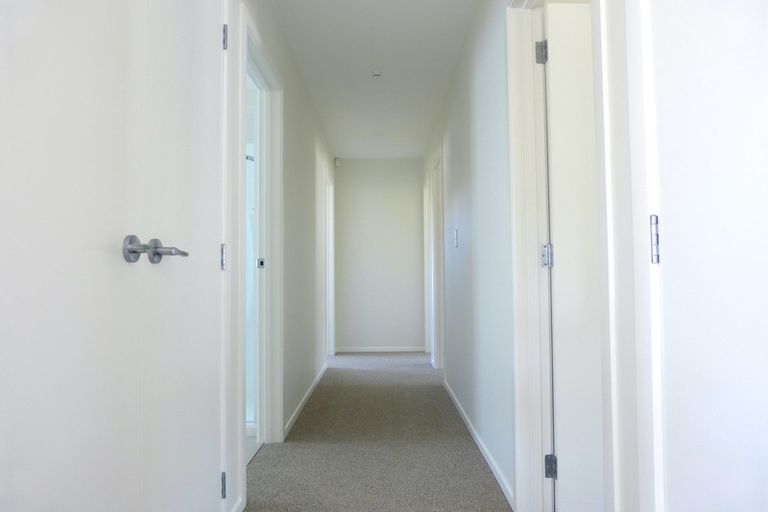 Photo of property in 107 Station Road, Kumeu, 0891