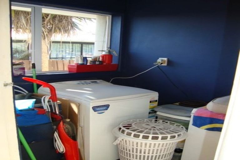 Photo of property in 16 Kathleen Crescent, Hornby, Christchurch, 8042