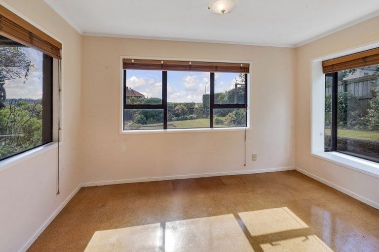 Photo of property in 4 Evelyn Road, Cockle Bay, Auckland, 2014