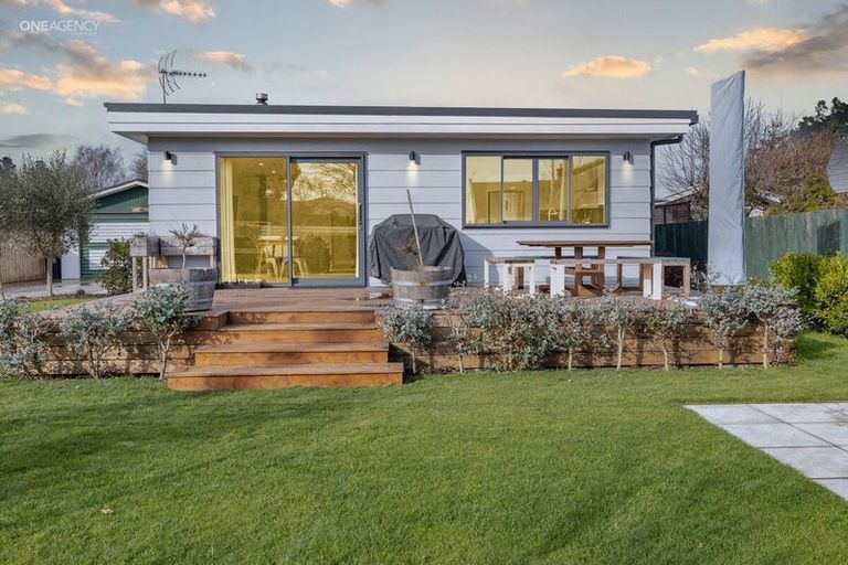 Photo of property in 96 Main North Road, Woodend, 7610