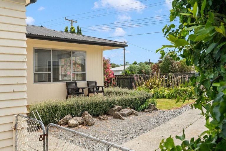 Photo of property in 30 Cologne Street, Martinborough, 5711