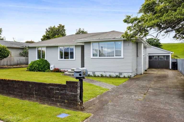 Photo of property in 254 High Street, Eltham, 4322