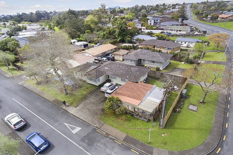 Photo of property in 1 Riverpark Crescent, Henderson, Auckland, 0610