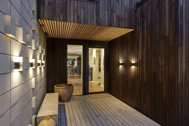 Photo of property in 5 Waiwetu Street, Fendalton, Christchurch, 8052