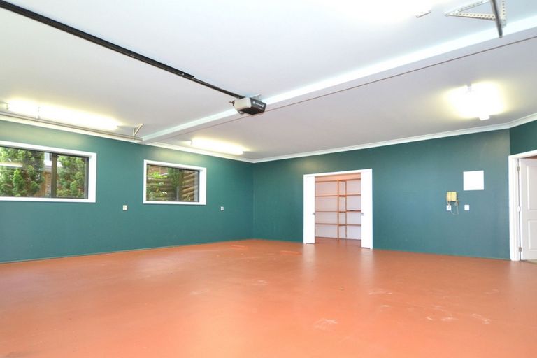 Photo of property in 82 Wakeman Road, Acacia Bay, Taupo, 3330