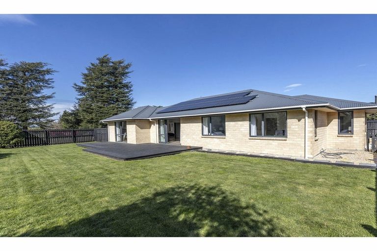 Photo of property in 107 High Street, Oxford, 7430