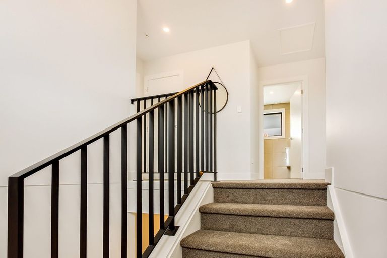 Photo of property in 14 Makete Crescent, Hobsonville, Auckland, 0618