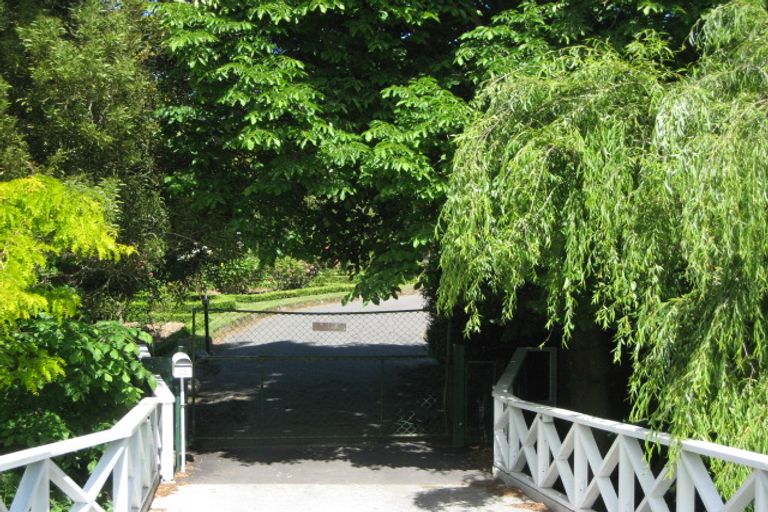 Photo of property in 110 North Parade, Richmond, Christchurch, 8013