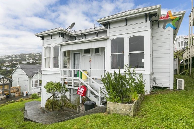 Photo of property in 58 Fairlie Terrace, Kelburn, Wellington, 6021
