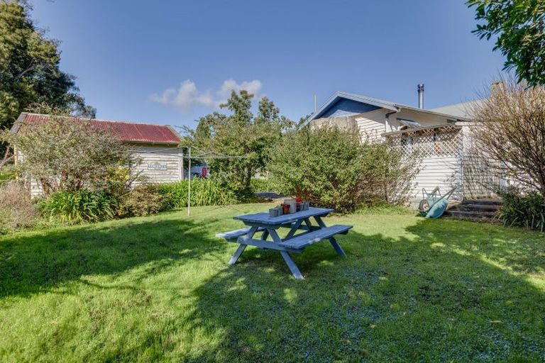 Photo of property in 5 Paterson Street, Pahiatua, 4910