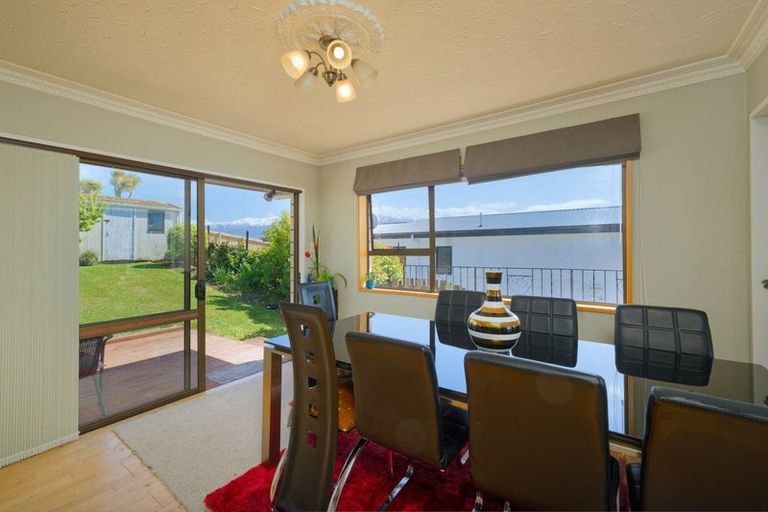 Photo of property in 72 Churchill Street, Kaikoura, 7300