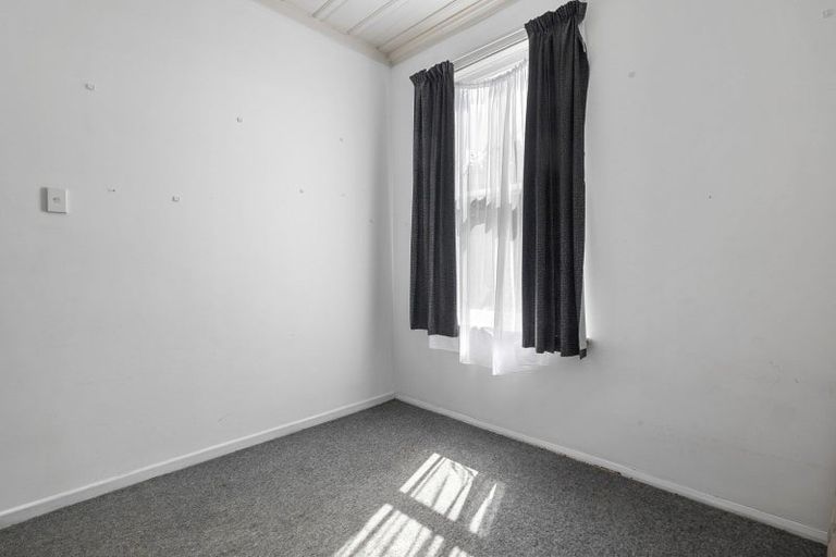 Photo of property in 61 Wesley Street, South Dunedin, Dunedin, 9012