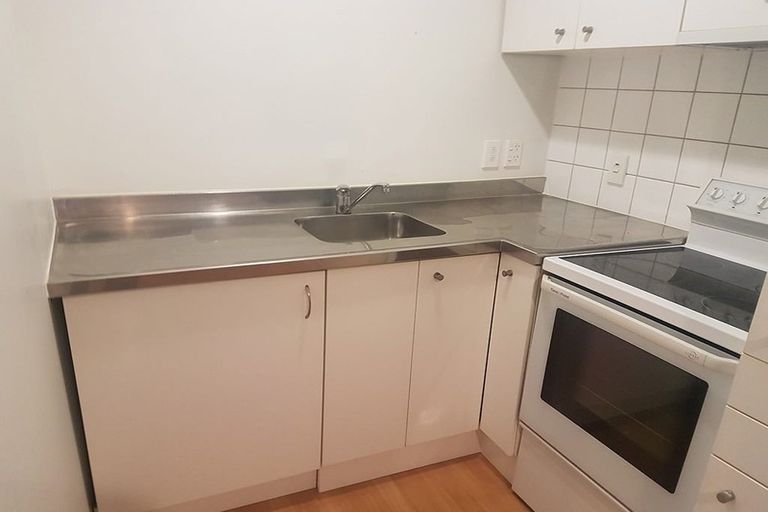 Photo of property in 8 Clayton Street, Saint Clair, Dunedin, 9012