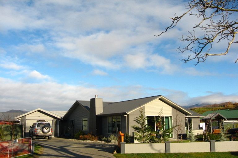 Photo of property in 7 Crawford Place, Lake Hayes, Queenstown, 9304