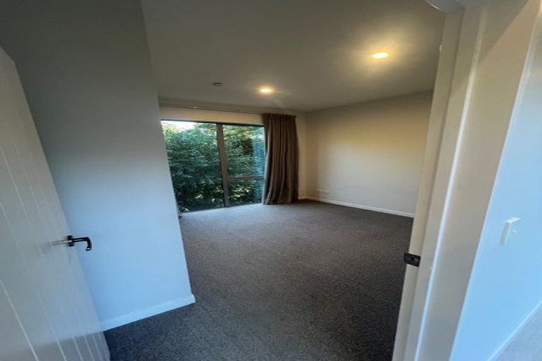 Photo of property in 73 Warman Road, Okura, Albany, 0792