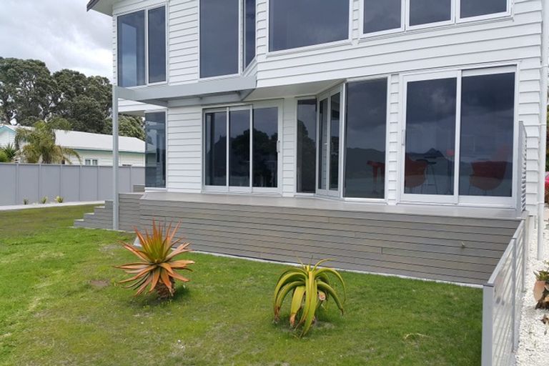 Photo of property in 2/249 One Tree Point Road, One Tree Point, 0118