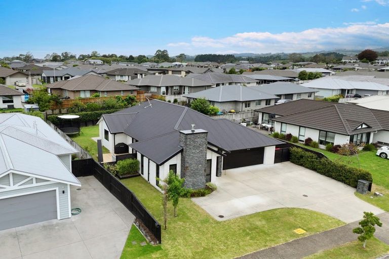 Photo of property in 23 Puhirake Crescent, Pyes Pa, Tauranga, 3112