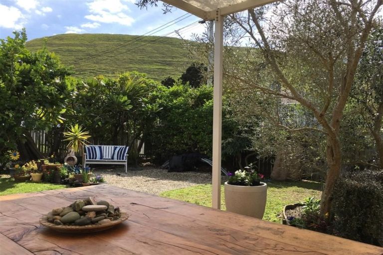 Photo of property in 29 Kapuka Road, Mangere Bridge, Auckland, 2022