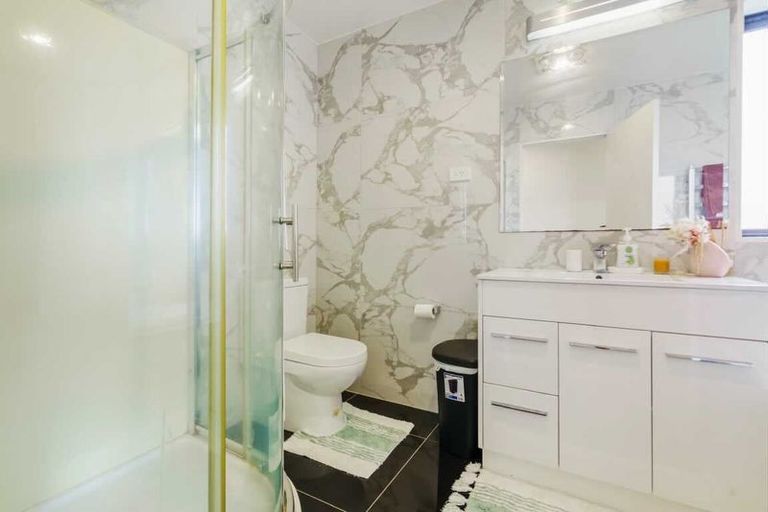 Photo of property in 23 Kirikiri Drive, Papakura, 2110