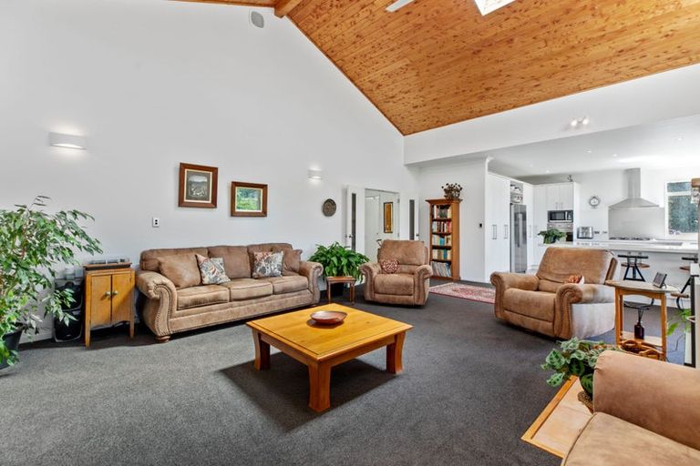 Photo of property in 25 Gunbar Drive, Welcome Bay, Tauranga, 3175