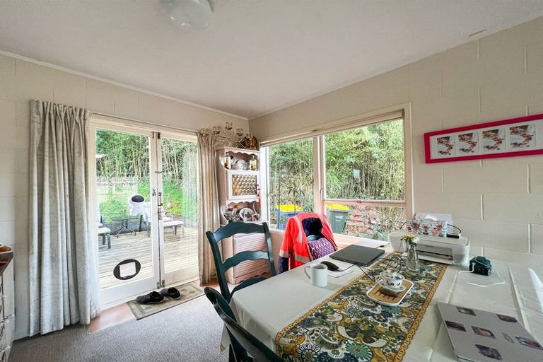 Photo of property in 25 Kenmure Avenue, Forrest Hill, Auckland, 0620