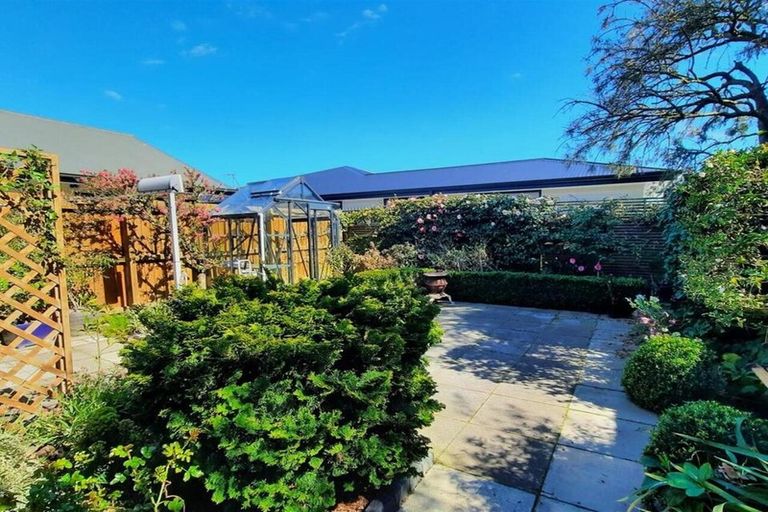 Photo of property in 71 Slater Street, Richmond, Christchurch, 8013