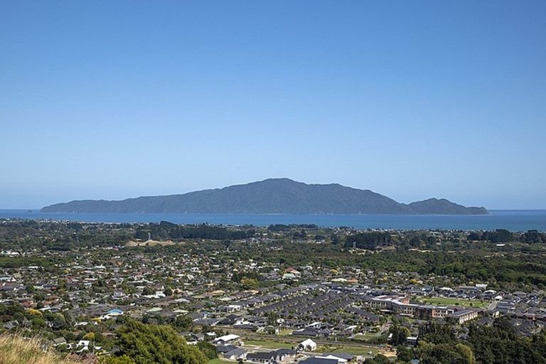 Photo of property in 41 Wilson Way, Waikanae, 5036