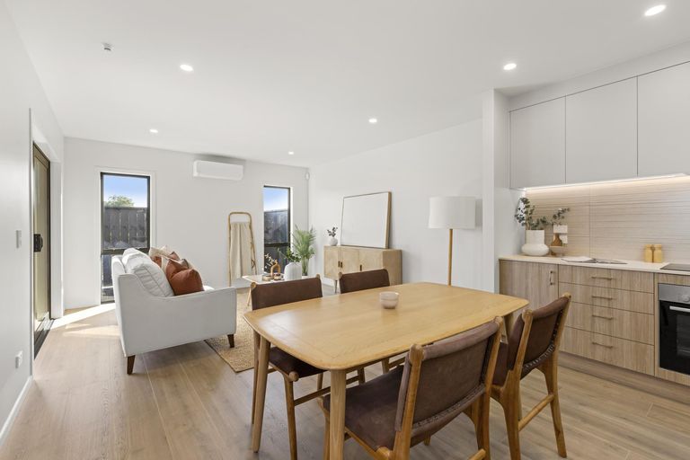 Photo of property in 1/15 Anurangi Rise, Peacocke, Hamilton, 3206