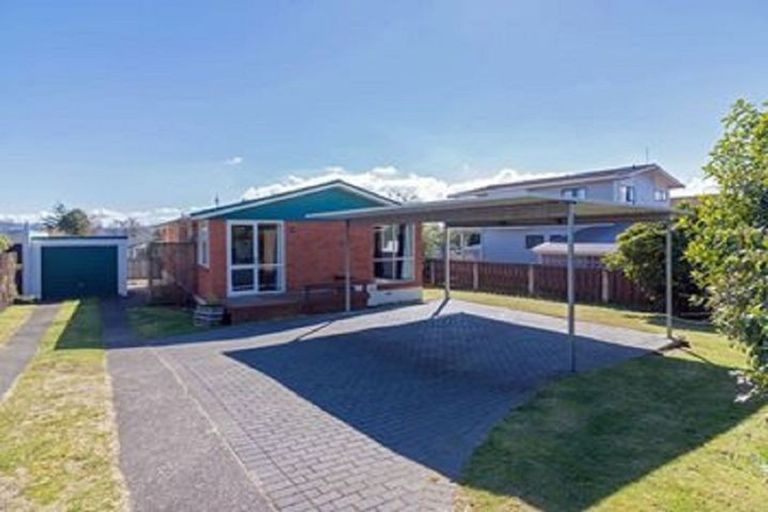Photo of property in 63 Richmond Avenue, Richmond Heights, Taupo, 3330