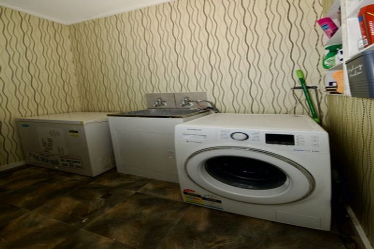 Photo of property in 1 Harris Street, Feilding, 4702