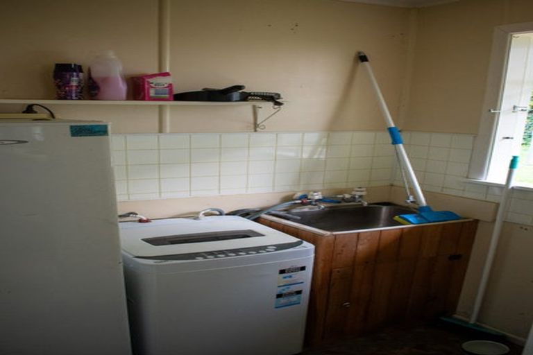 Photo of property in 29 Shackleton Grove, Stokes Valley, Lower Hutt, 5019