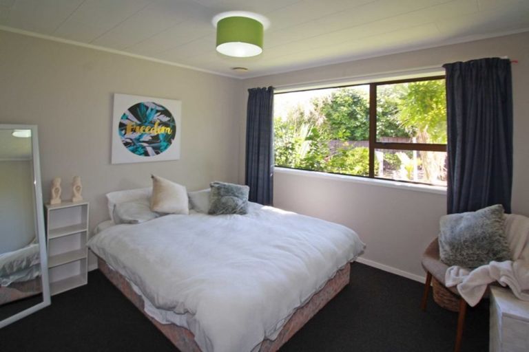 Photo of property in 37 Trelawney Crescent, Westown, New Plymouth, 4310