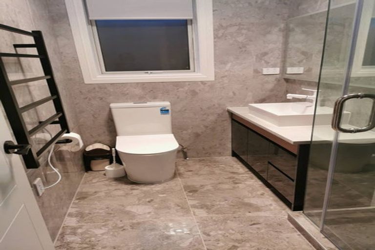 Photo of property in 3 Haku Road, Flat Bush, Auckland, 2019