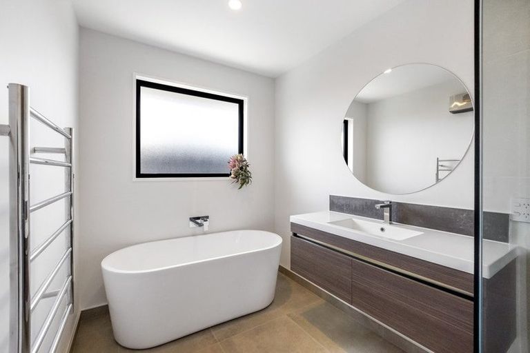 Photo of property in 100 Northmoor Boulevard, Rolleston, 7615