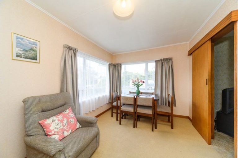 Photo of property in 38 Abraham Crescent, Milson, Palmerston North, 4414