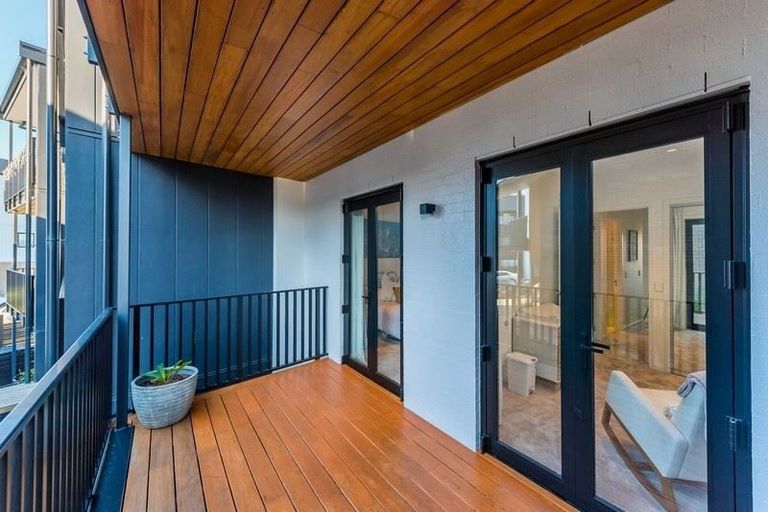 Photo of property in 16 Catalina Bay Drive, Hobsonville, Auckland, 0616