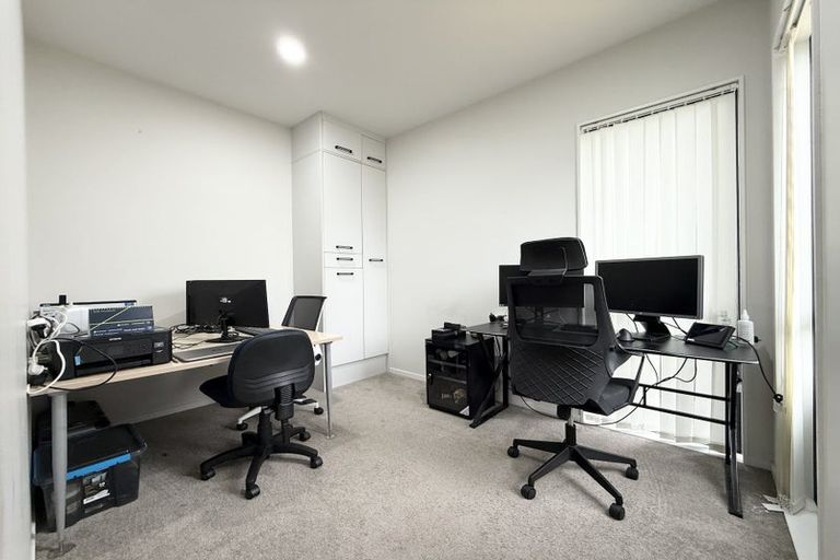 Photo of property in 33 Waka Street, Albany Heights, Auckland, 0632