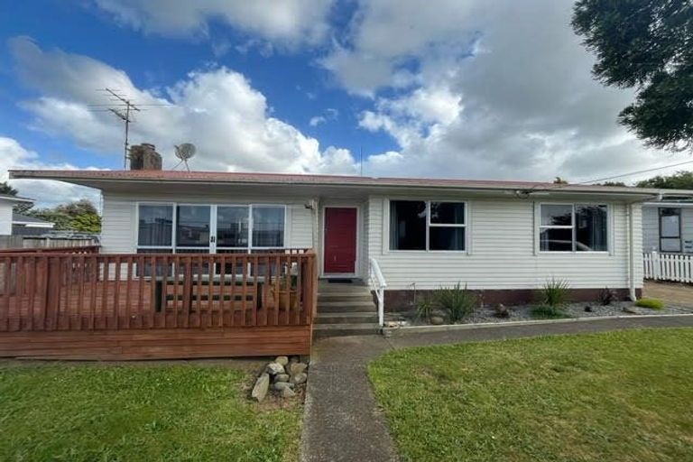 Photo of property in 17 France Street, Waiuku, 2123