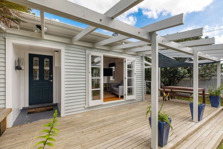 Photo of property in 1/26 Trentham Road, Papakura, 2110