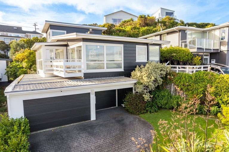 Photo of property in 42 Lohia Street, Khandallah, Wellington, 6035