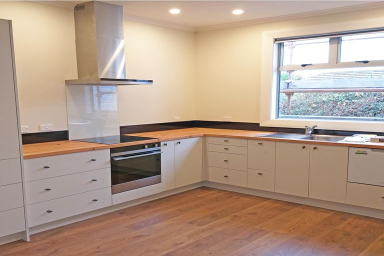 Photo of property in 64 Perth Street, South Hill, Oamaru, 9400