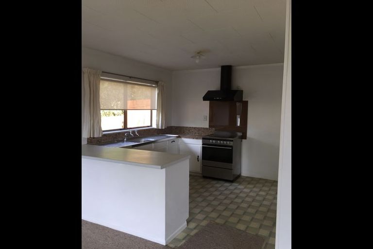 Photo of property in 2/9 Lancaster Road, Beach Haven, Auckland, 0626