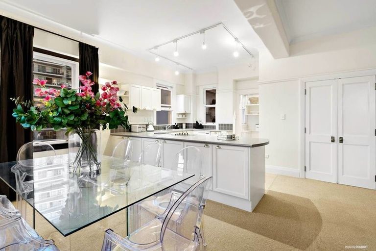 Photo of property in Westminster Court, 4h/5 Parliament Street, Auckland Central, Auckland, 1010